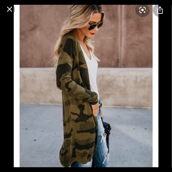 Vici Tops - Don’t blend in camo cardigan